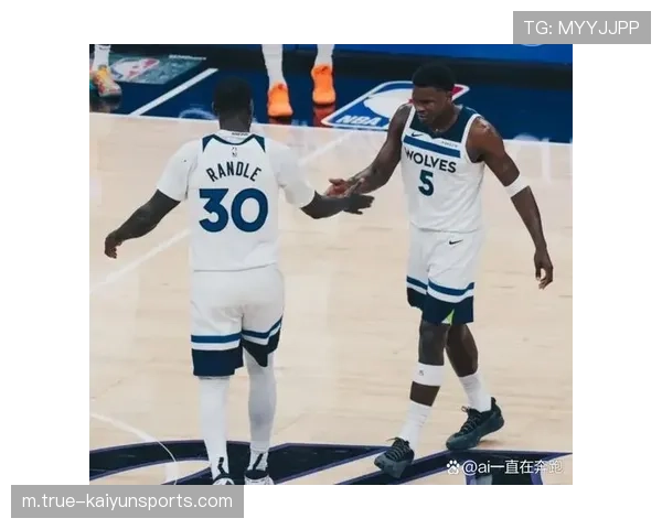 森林狼核心爱德华兹右腿筋拉伤预计缺阵两周球队面临考验